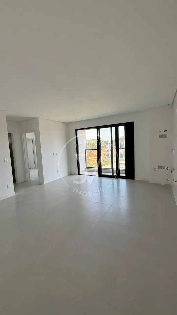 Apartamento Edifício Brava Brezze - foto 3 de 12