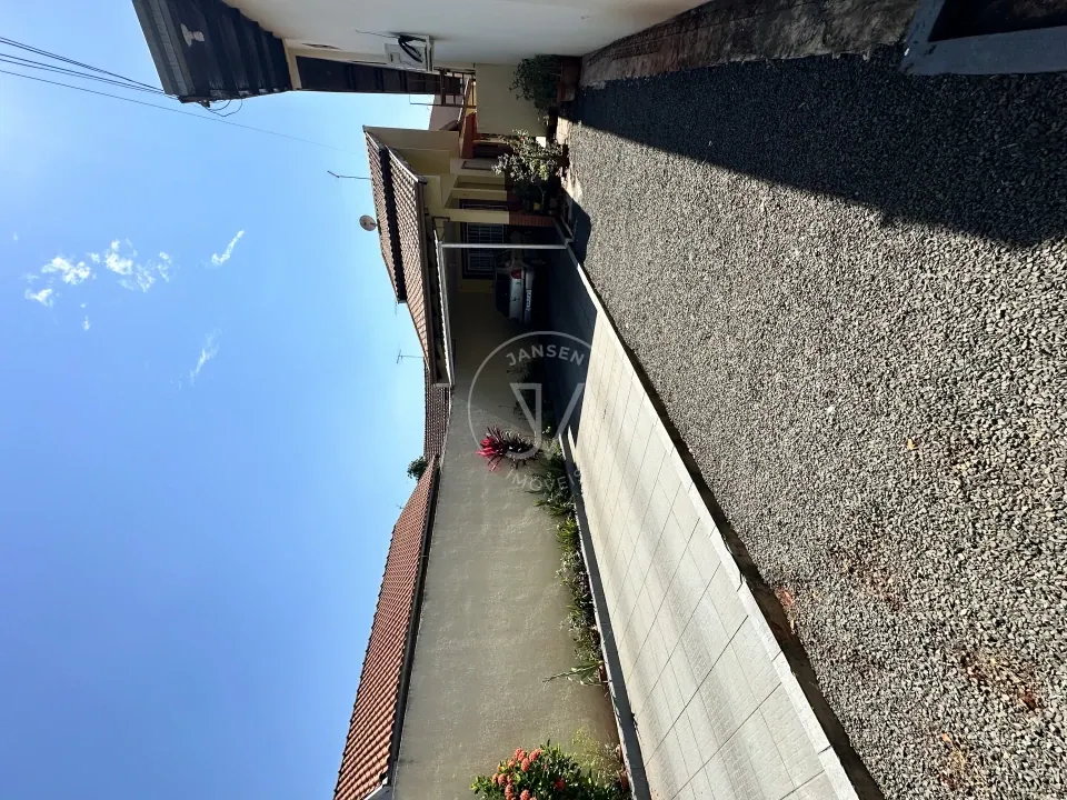 Casa à Venda Centro De Ibiporã PR - foto 2 de 14