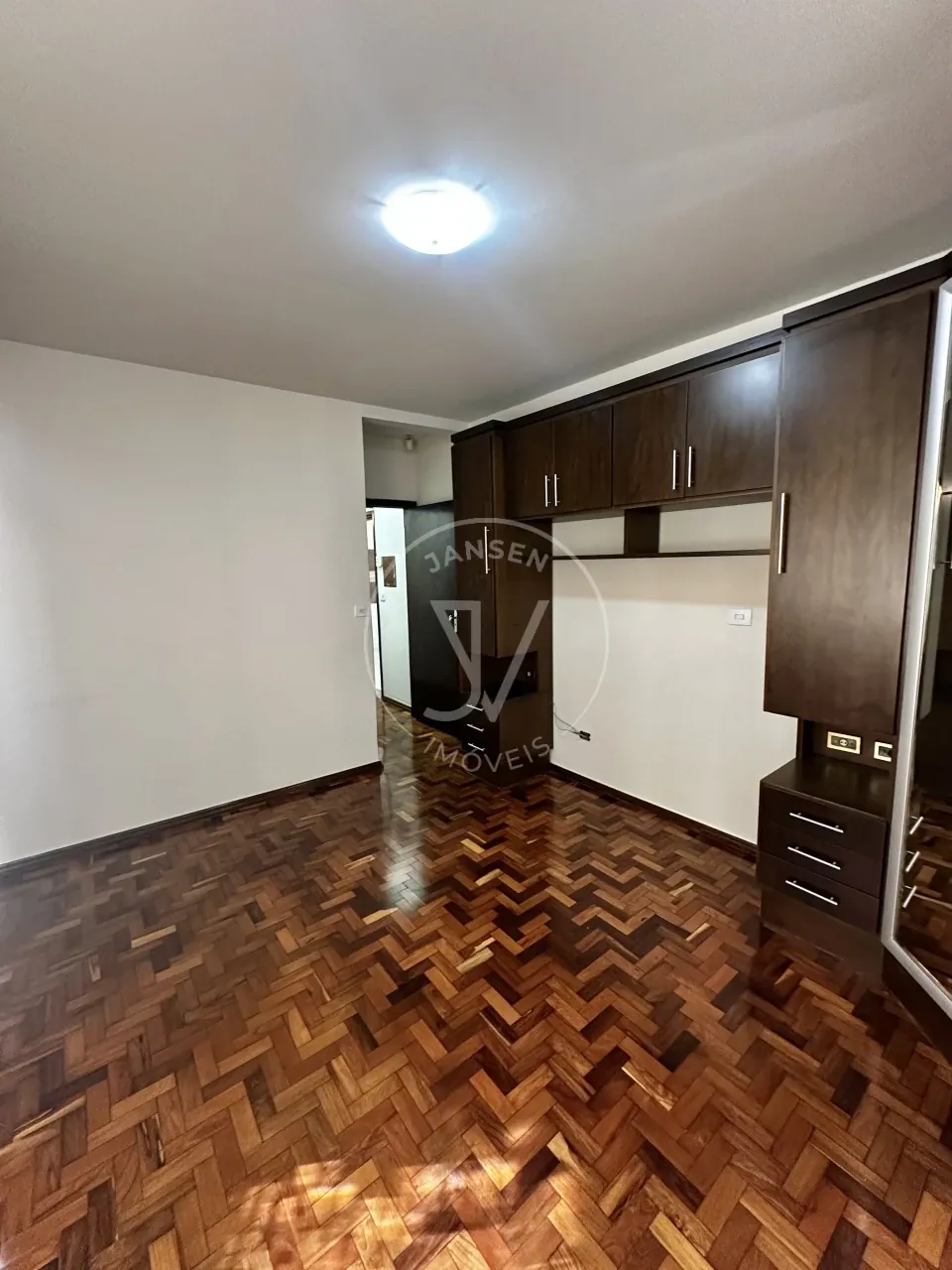 Casa à Venda Na Av Dos Estudantes Em Ibiporã - foto 8 de 16