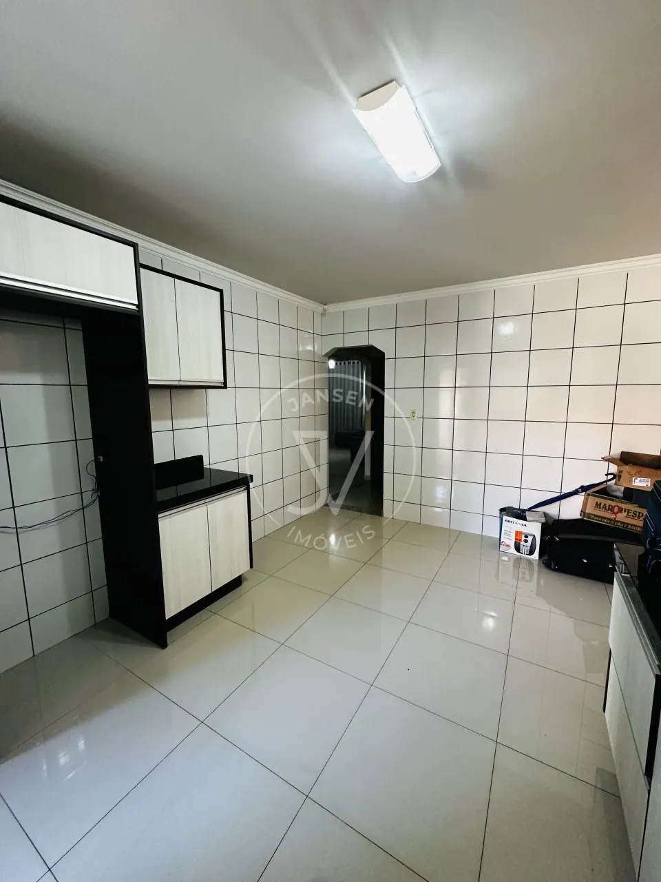 Casa à Venda No Centro De Jataizinho - foto 2 de 20