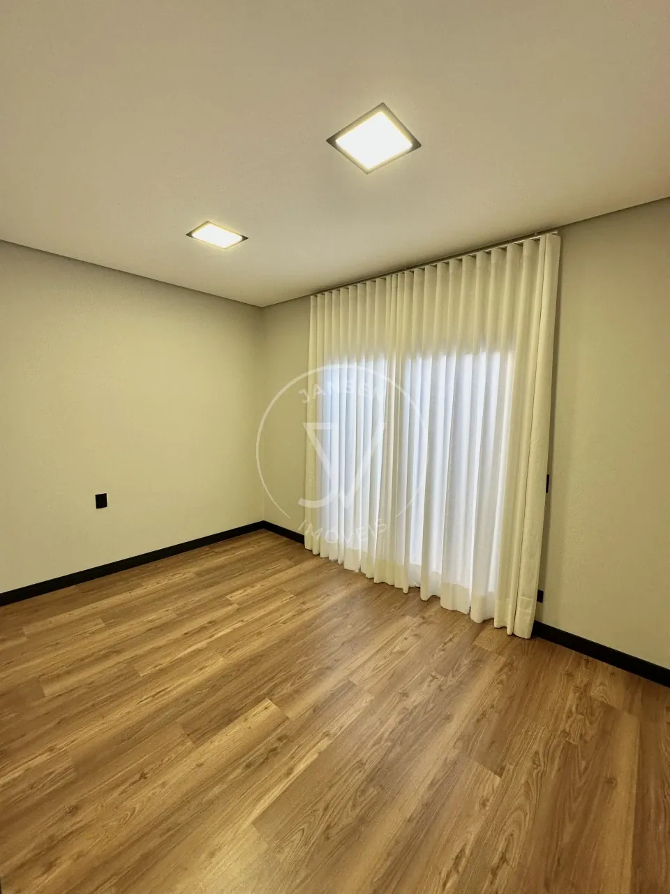 Casa à Venda No Condomínio Royal Boulevard Em Ibiporã - foto 17 de 20