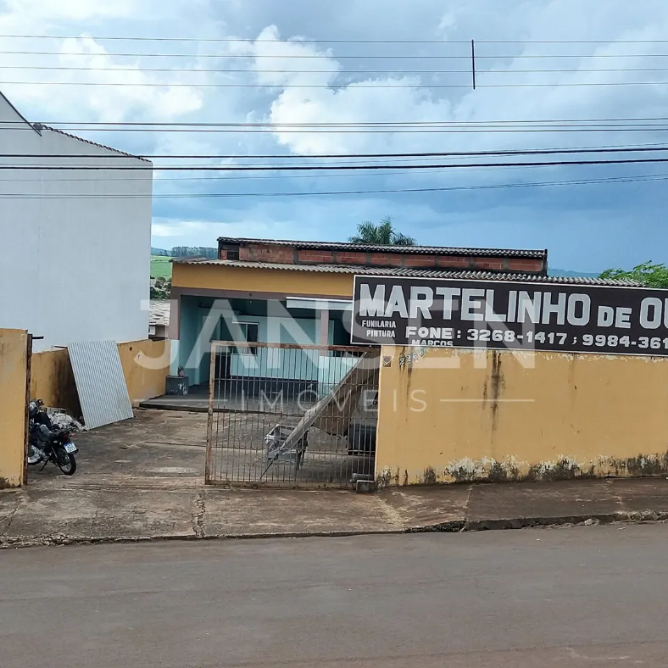 Casa com Barracão comercial - foto 1 de 31