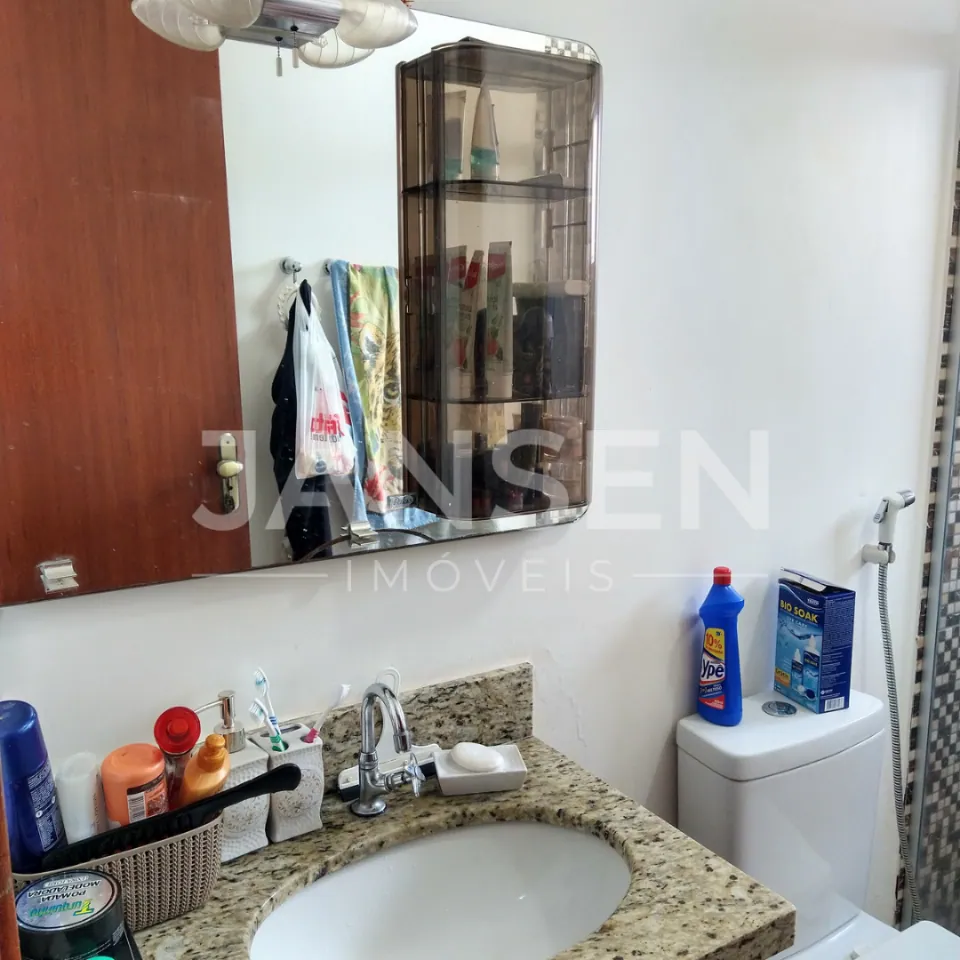 Casa com Barracão comercial - foto 15 de 31