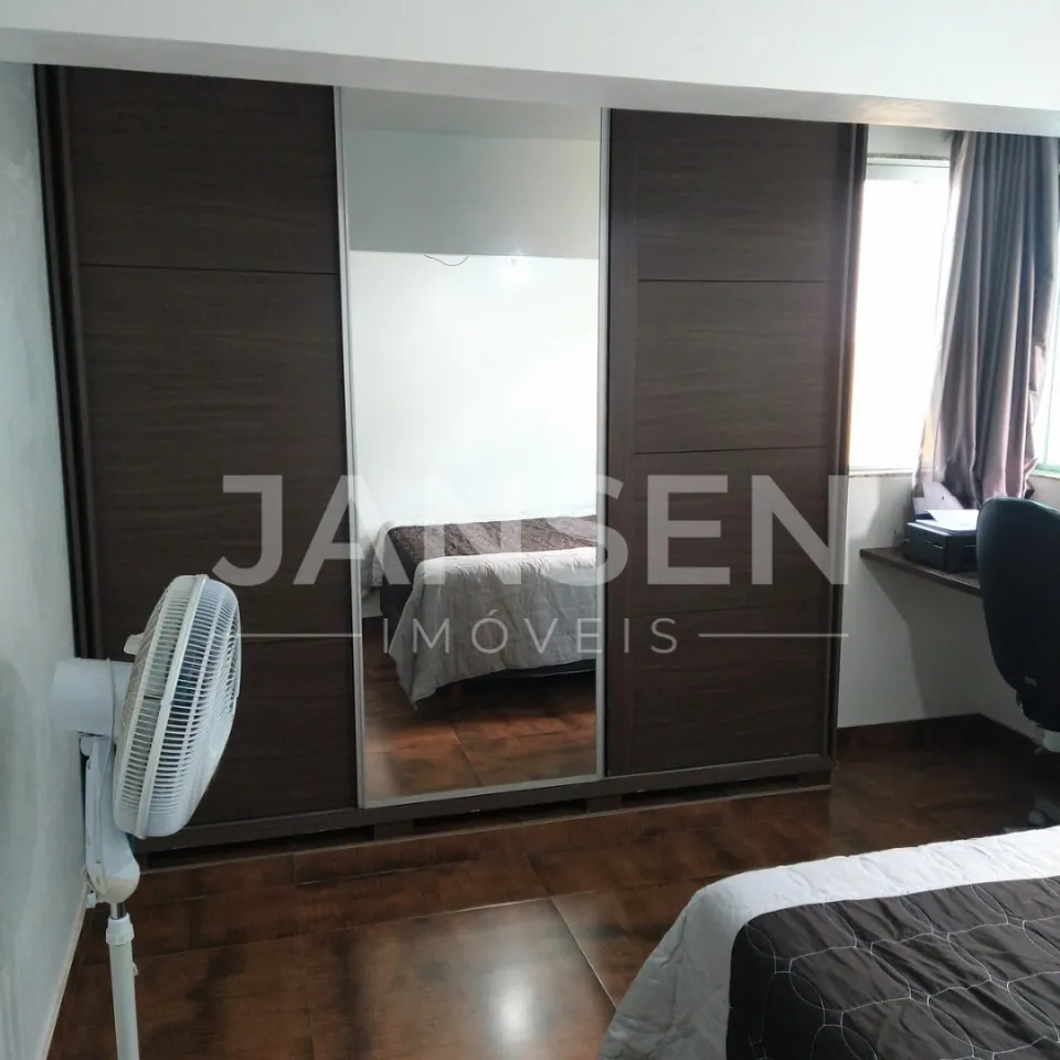 Casa com Barracão comercial - foto 18 de 31