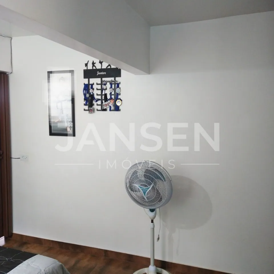 Casa com Barracão comercial - foto 20 de 31