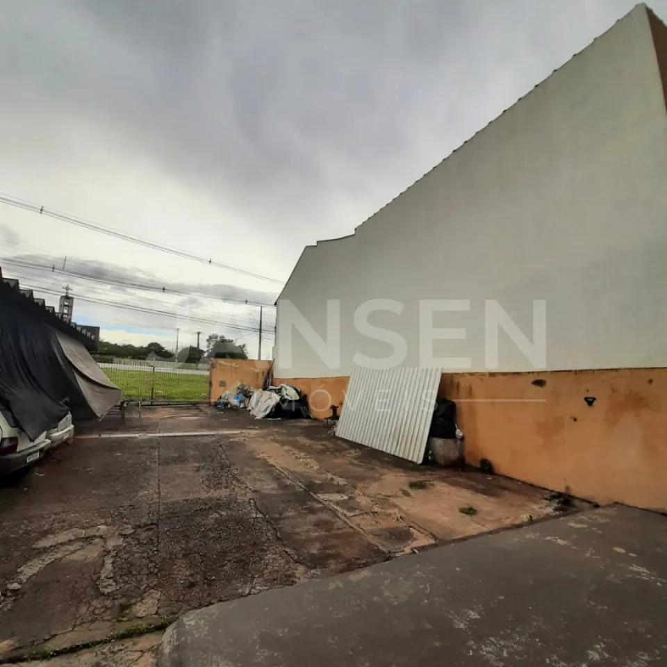 Casa com Barracão comercial - foto 4 de 31