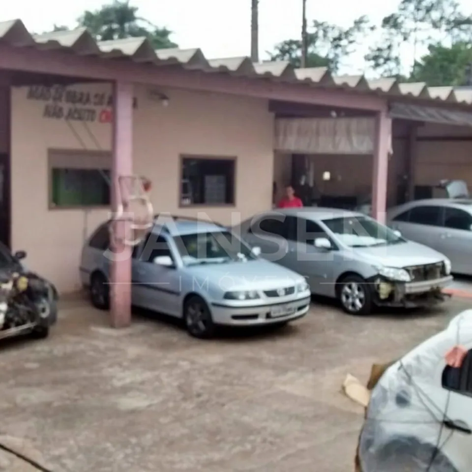Casa com Barracão comercial - foto 6 de 31