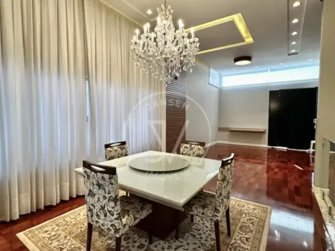 Casa De Alto Padrão à Venda Em Condomínio Fechado Em Ibiporã