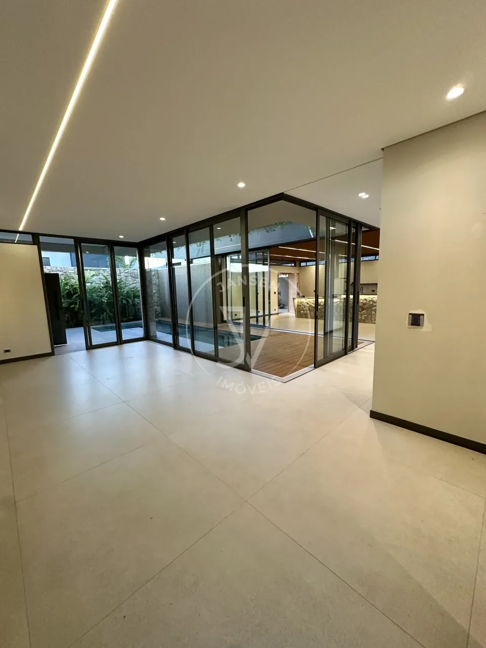 Casa De Alto Padrão à Venda No Condominio Royal Boulevard Em Ibiporã - foto 7 de 20