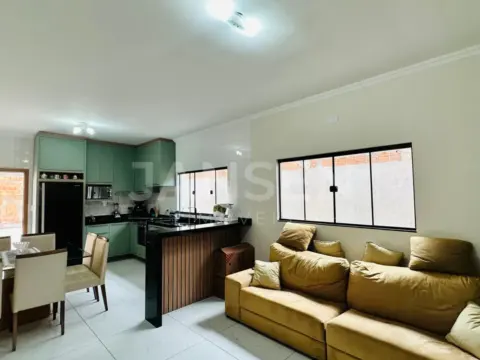 Casa De Alto Padrão à Venda Próximo Ao Centro De Ibiporã