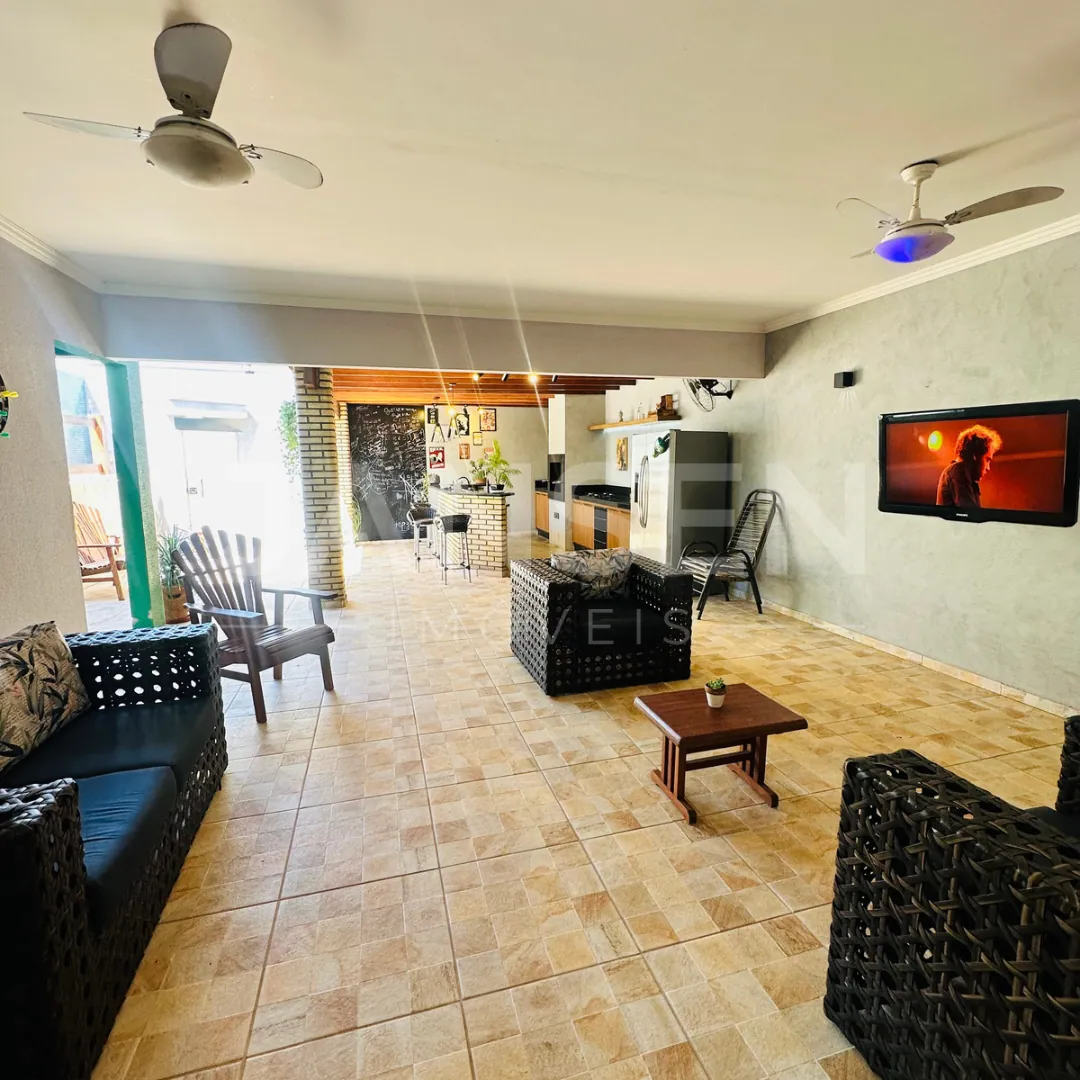 Casa térrea de alto padrão com piscina e amplo espaço gourmet a venda Setor 1 Ibiporã - foto 16 de 19