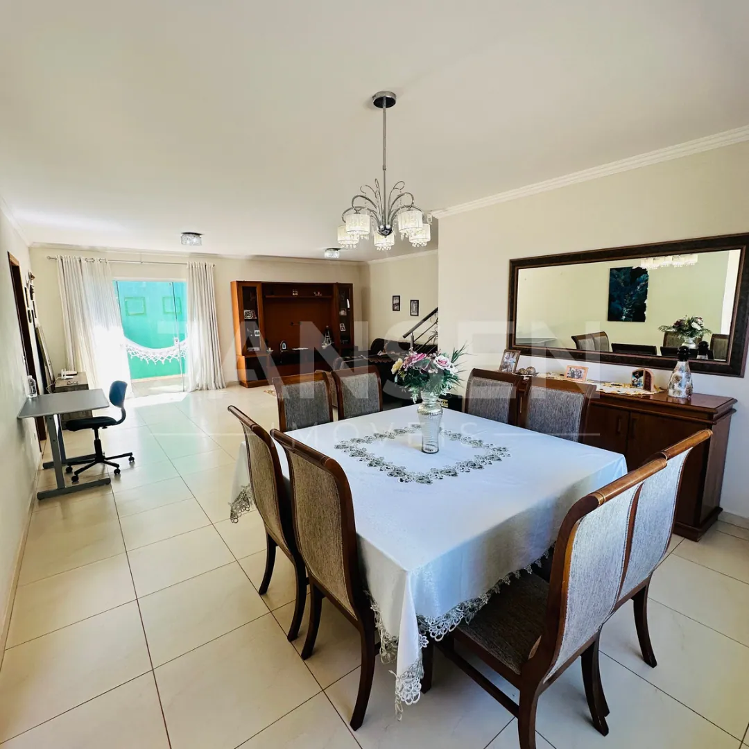 Casa térrea de alto padrão com piscina e amplo espaço gourmet a venda Setor 1 Ibiporã - foto 3 de 19