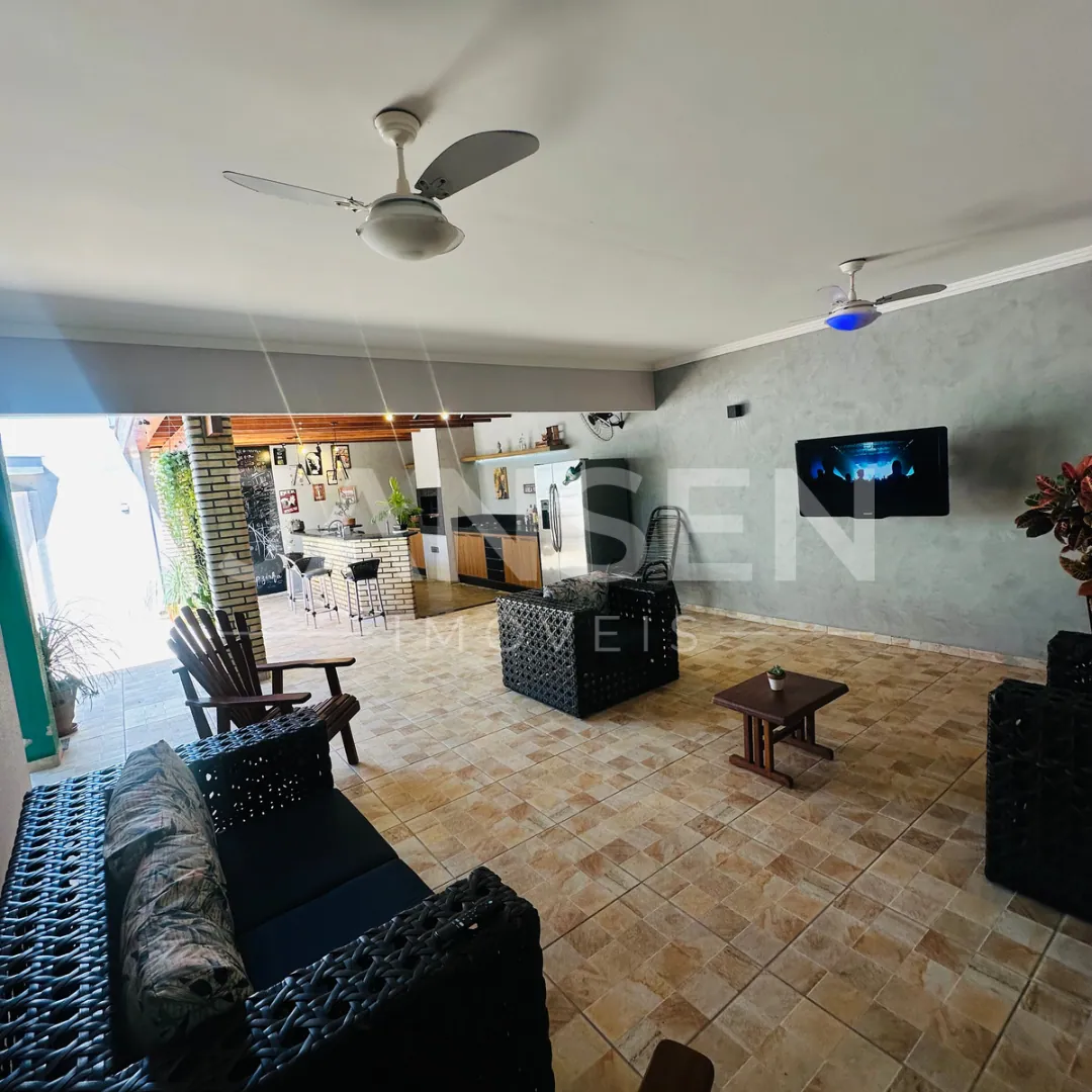 Casa térrea de alto padrão com piscina e amplo espaço gourmet a venda Setor 1 Ibiporã - foto 4 de 19