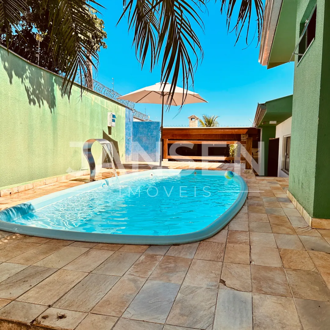 Casa térrea de alto padrão com piscina e amplo espaço gourmet a venda Setor 1 Ibiporã - foto 9 de 19