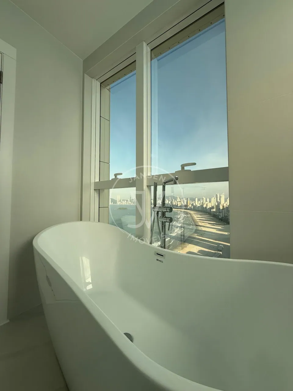 Cobertura De Luxo No Skyline Tower Balneário Camboriú - foto 6 de 12