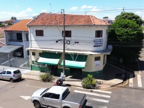 Imóvel Comercial à Venda No Centro De Ibiporã