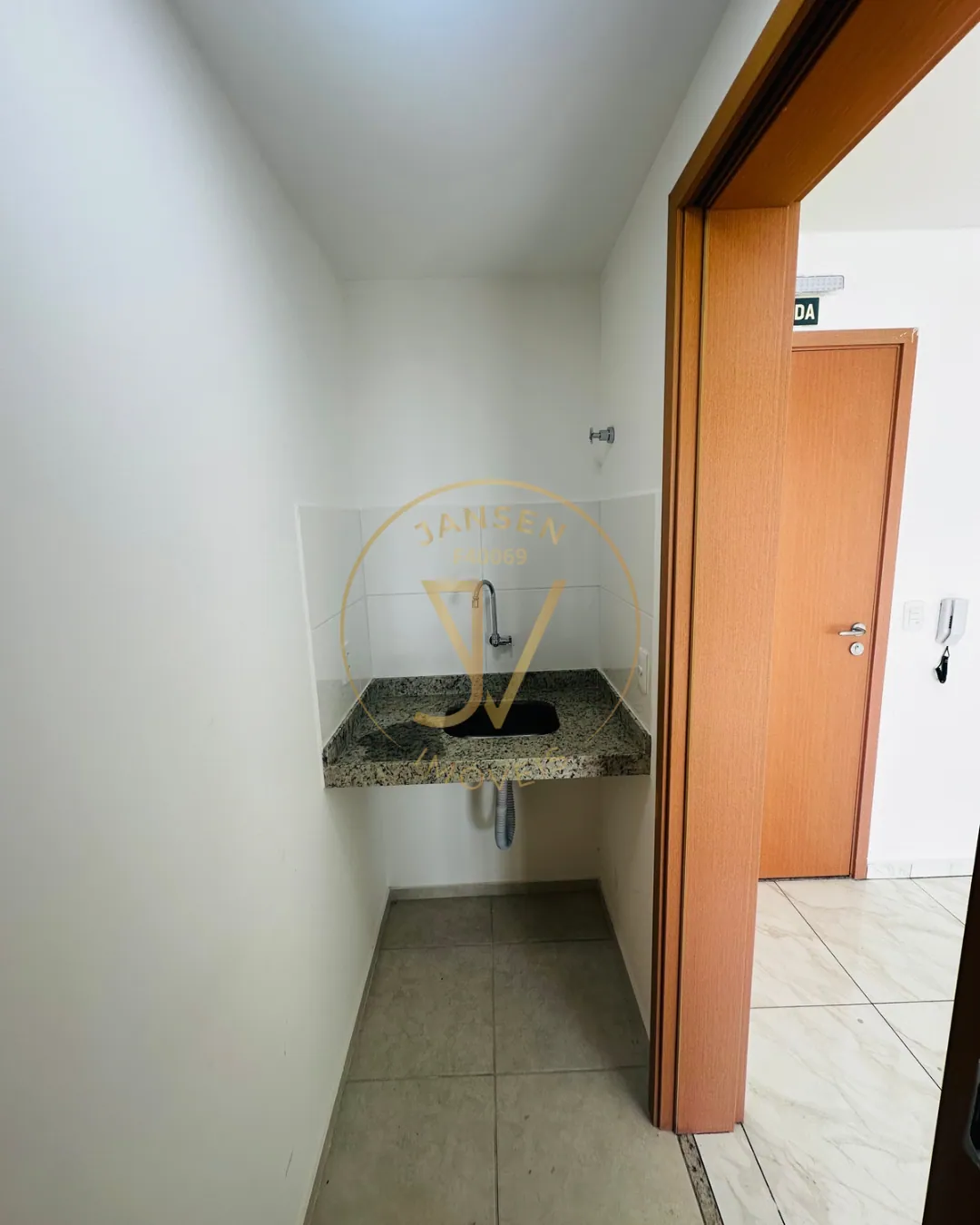 Sala Comercial à Venda Torre D’italia No Centro De Ibiporã - foto 4 de 16