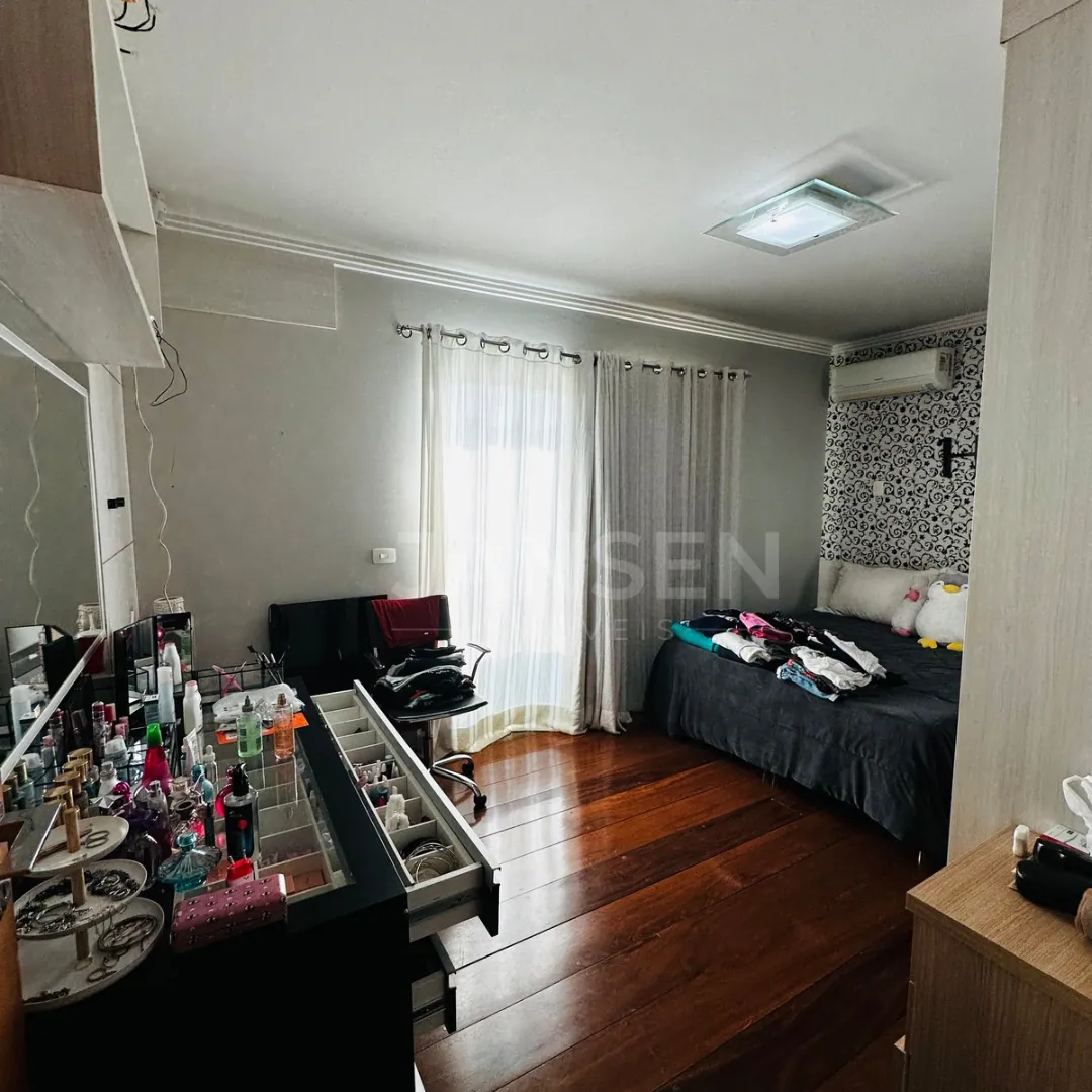 Sobrado de alto padrão com suíte presidencial com Spa, espaço gourmet e lazer incrível… - foto 14 de 31