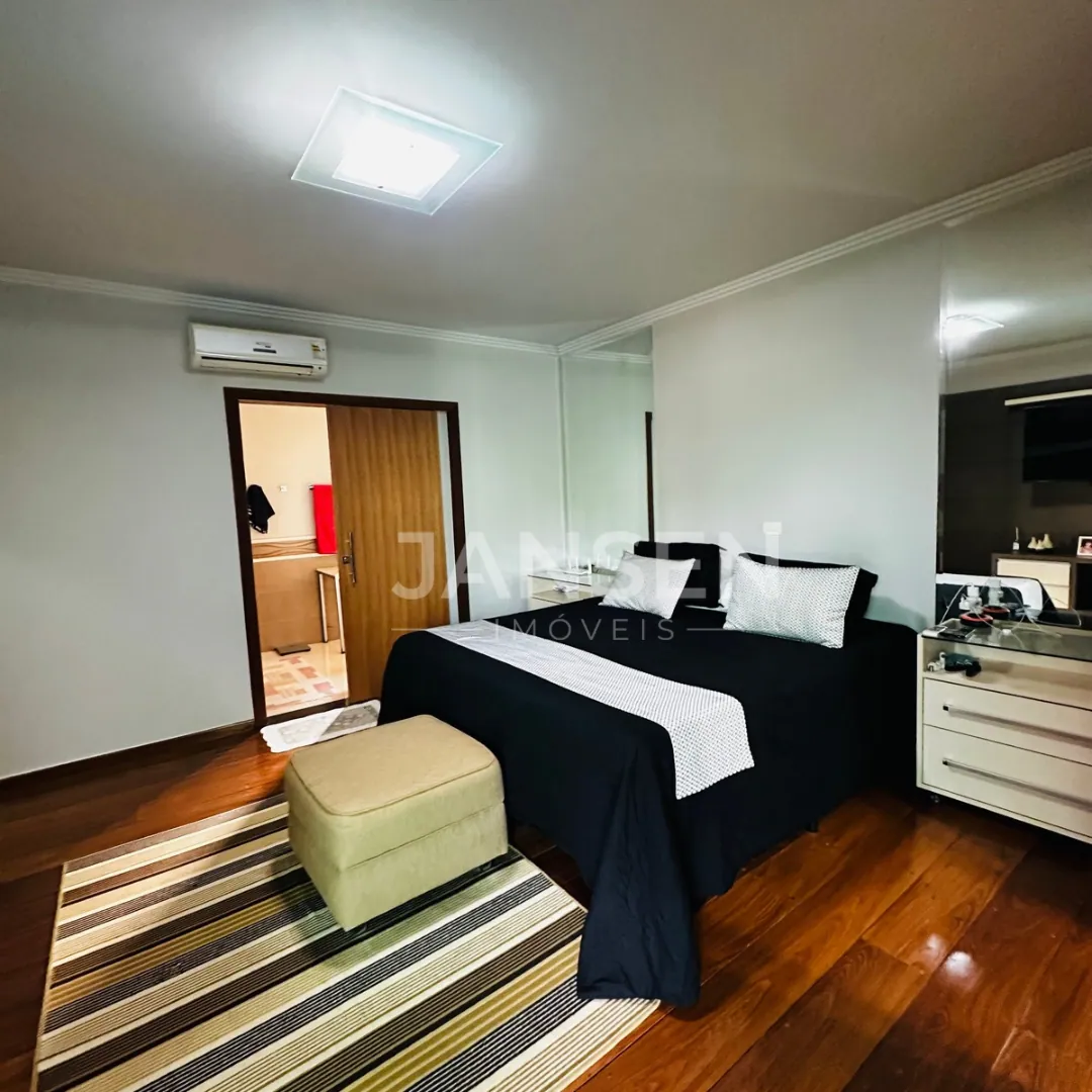 Sobrado de alto padrão com suíte presidencial com Spa, espaço gourmet e lazer incrível… - foto 18 de 31