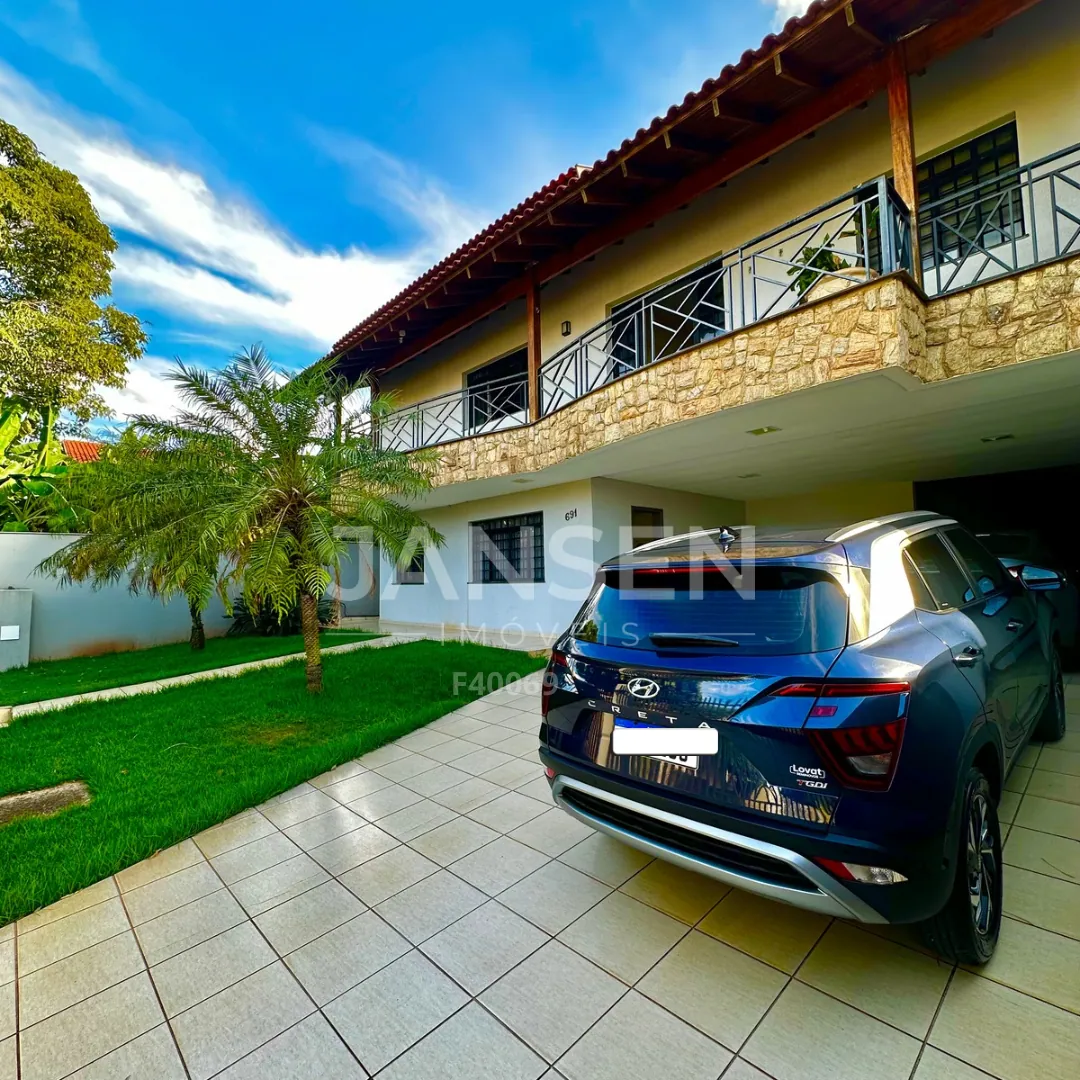 Sobrado de alto padrão no centro de Ibiporã com uma área de espaço de lazer incrível - foto 1 de 31