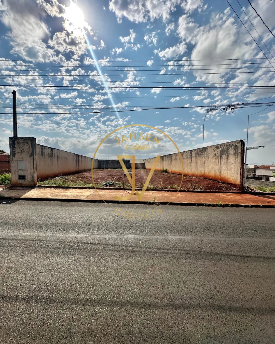 Terreno à Venda Na Região Nobre De Ibiporã - foto 1 de 16