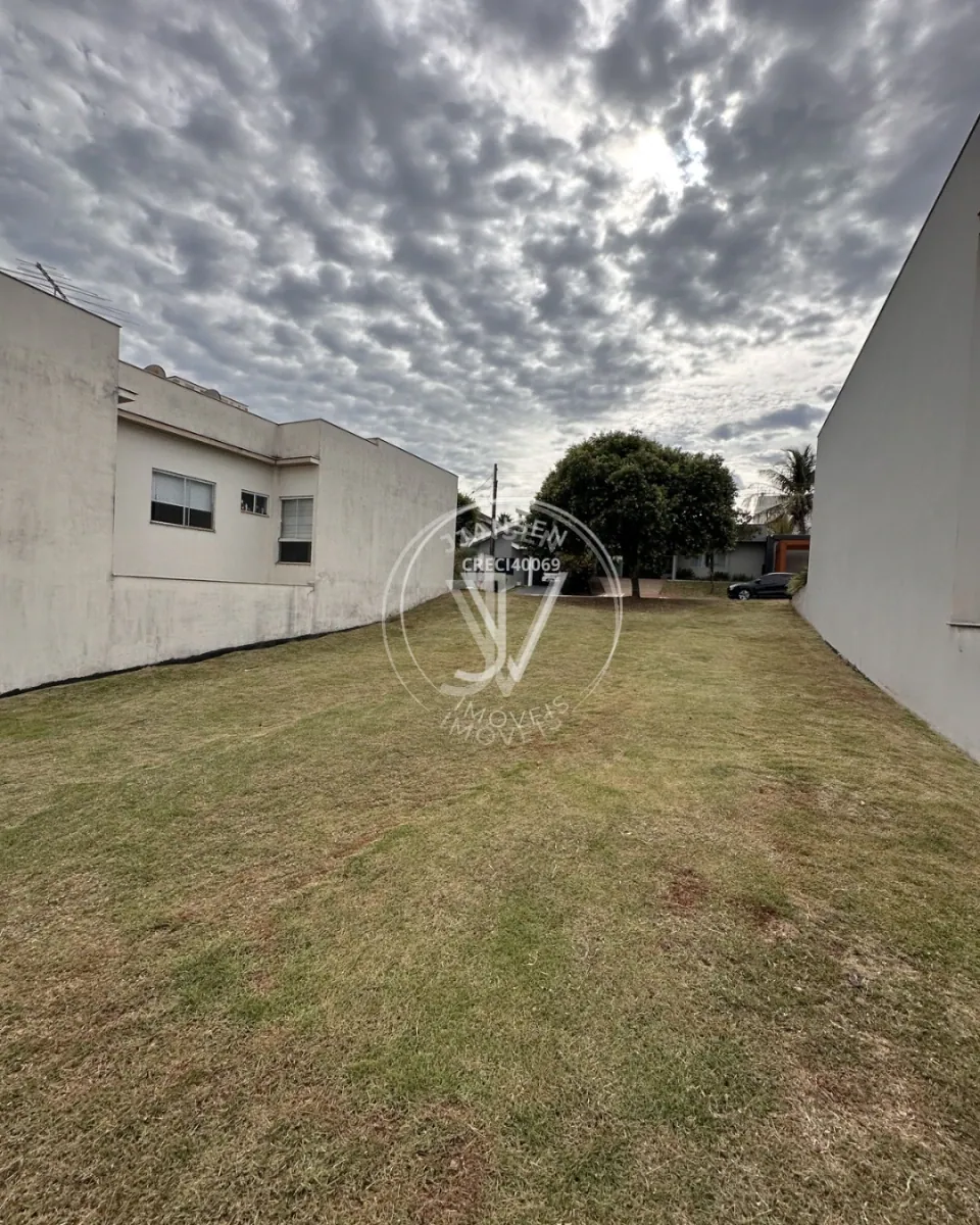 Terreno à Venda no Condomínio Moradas do Arvoredo em Ibiporã - foto 1 de 7