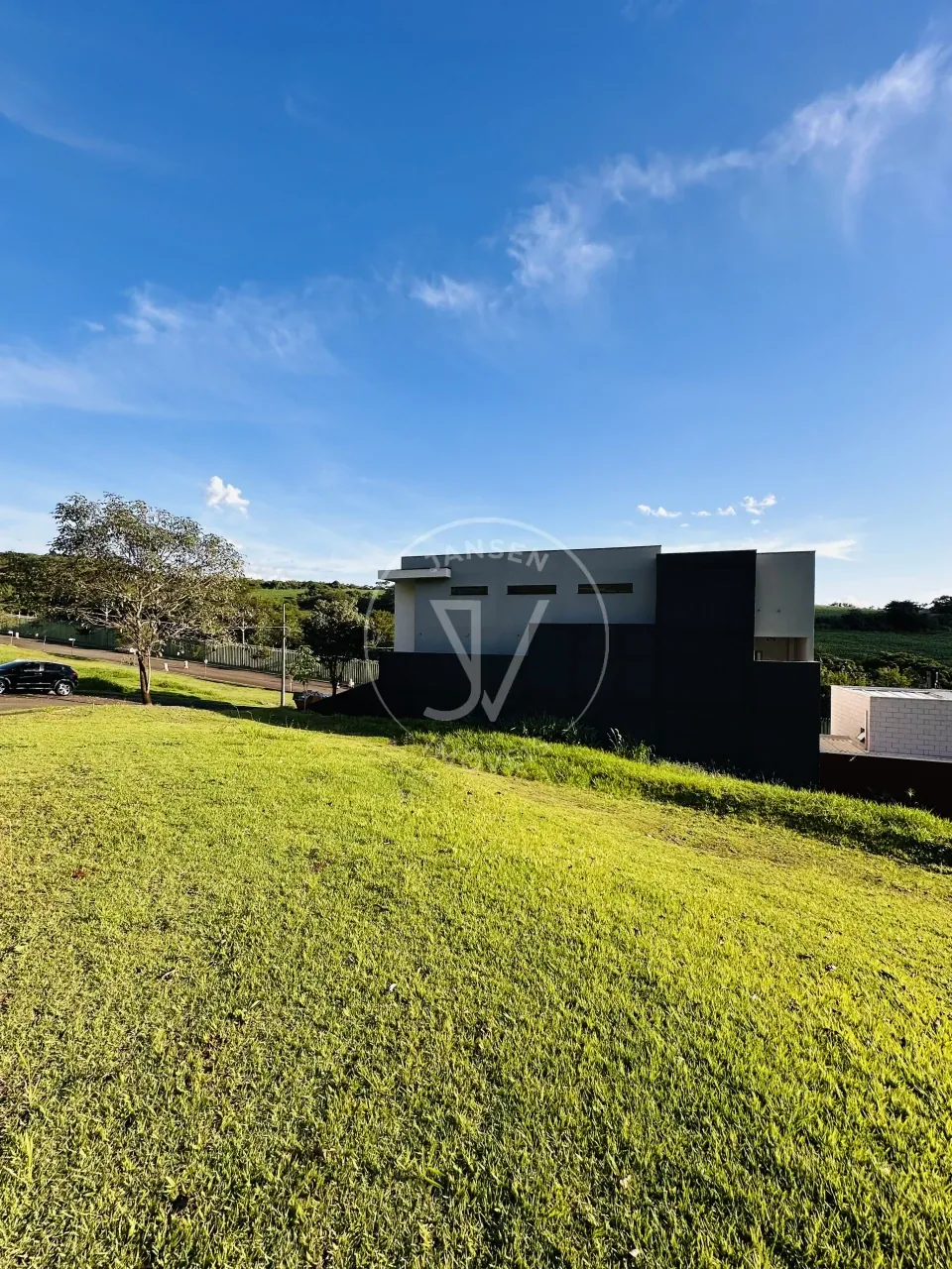 Terreno à Venda no Condomínio Royal Boulevard em Ibiporã - foto 8 de 10